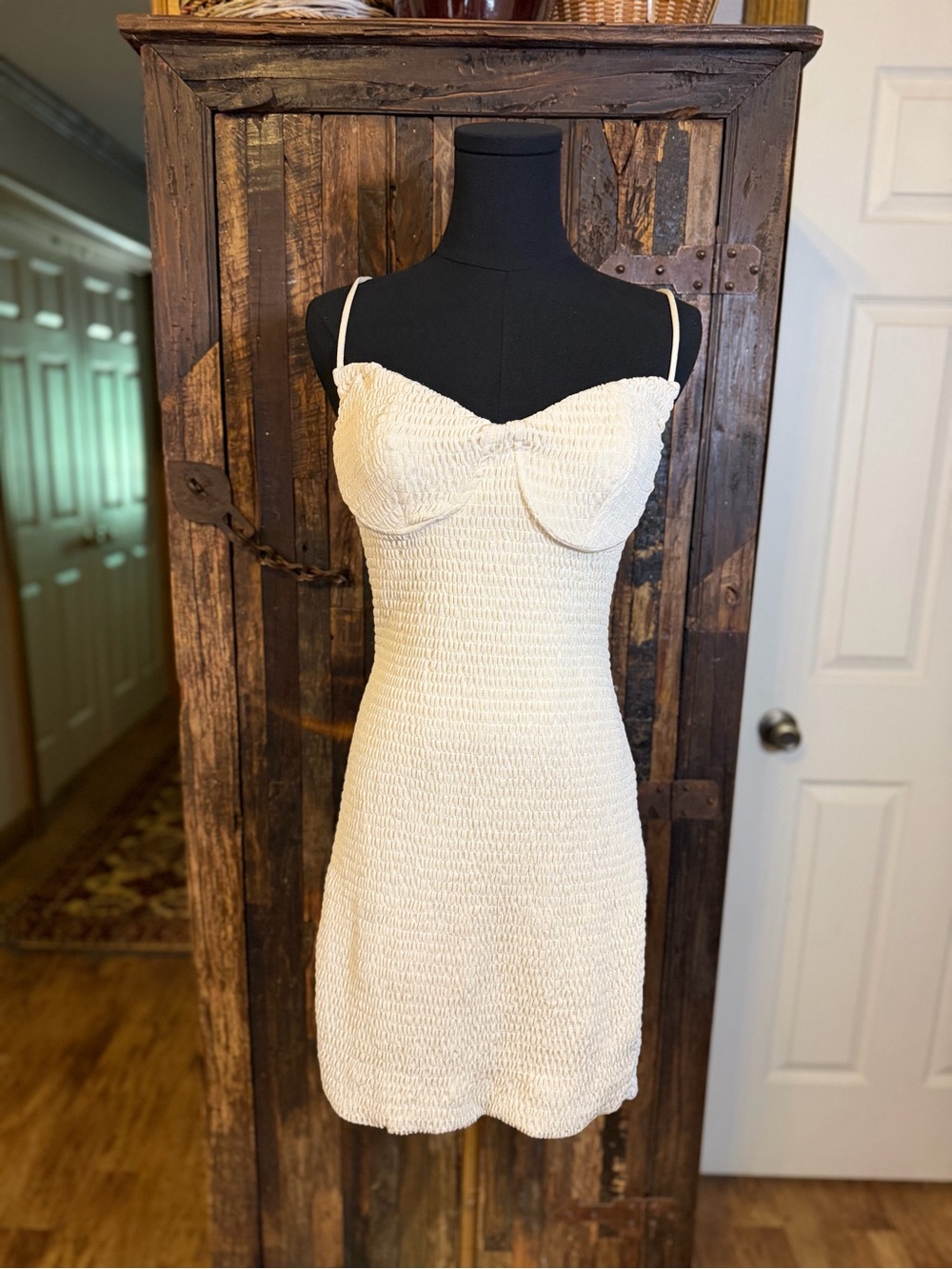 MISHA Sally Mini Dress US 6 Pearl Ivory Ruched Underwire stretch Bodycon Bridal